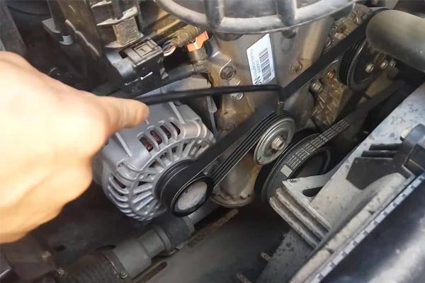 柳林转速传感器的工作原理是什么？